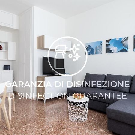 Italianway - Zara 63 Apartment Milan Bagian luar foto